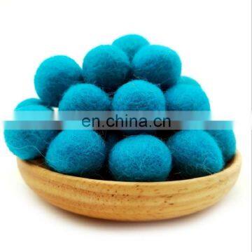 Eco Friendly Natural Wool Ball photo-2