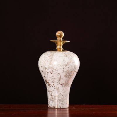 Gold Marbling White Luxury Chinese Jingdezhen Ceramic Vase With Gold Lid For Home Decor photo-4