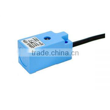 Compact rectangular 18 mmsq / AC 24-260V /AC 2-wire / Sensing Distance 5mm / Inductive Proximity Sensors