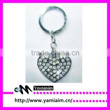 Promotional crystal keychain supplier low minimum