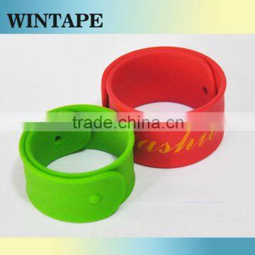 Novelty promotional silicone rubber slap bracelets