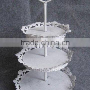 Antique white 3 tiered iron display tray