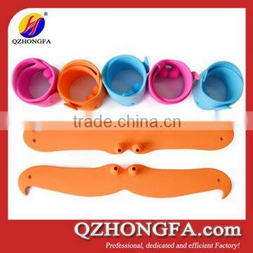 Newest 2015 Beard Shaped Silicone Slap Bracelets