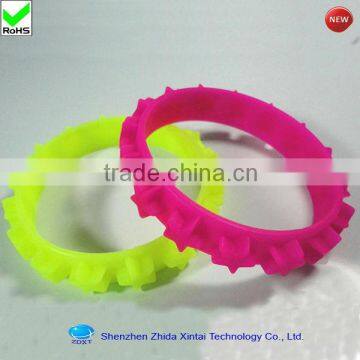 2014 alibaba website twist rubber band bracelet