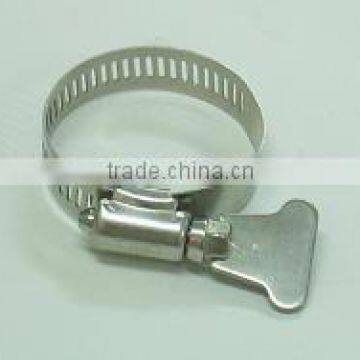 Hose clamp with butterfly