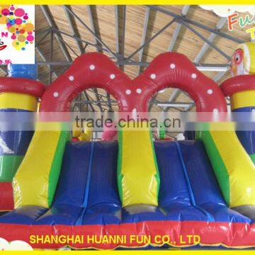 2016 China cheap 60 SQM PVC inflatable castles , bouncer price
