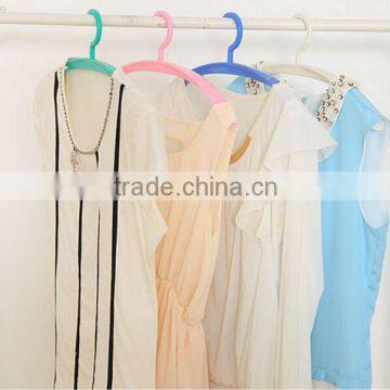 Plastic Halfmoon Curved Non-slip Coat Hanger,Hanging Hook photo-5