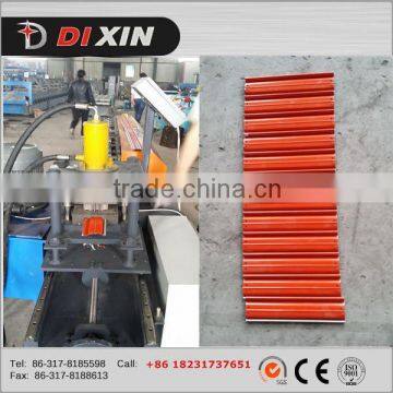 Shutter door roll forming machine