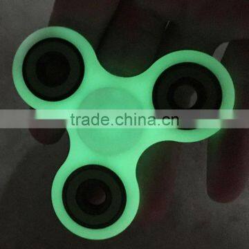 Fidget Toy Hand Spinner With Ceramic 608 Bearings Glow in Dark Color