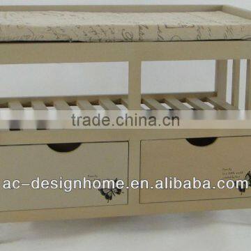 WOODEN STORAGE BENCH SEAT W/CUSHION & 2 WILLOW STORAGES