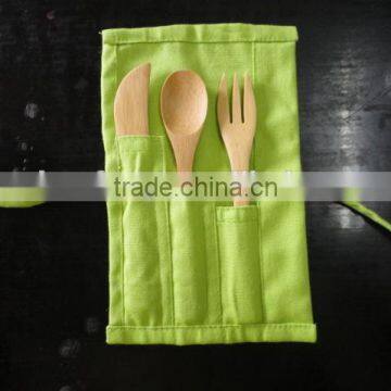 2017 Hot bamboo flatware set with cloth bag for outdoor