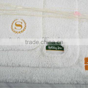 hotel embroidery logo bath rug,custom size bath rugs,decorative bath rugs