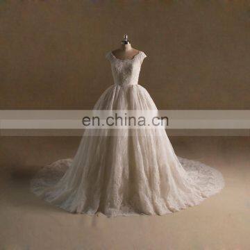 Wonderful Queen Ball Gown Lace Beaded Wedding Dress With Long Train