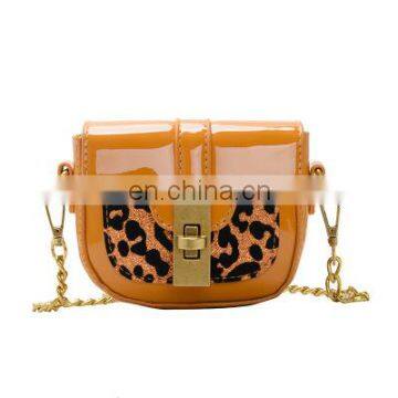 2020 Spring PU Leather Cross Body Handbag for Kids Girl Fashion Children Girl Leopard One-Shoulder Chain Bags photo-4
