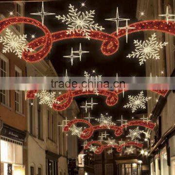 2015 outdoor christmas motif light across street