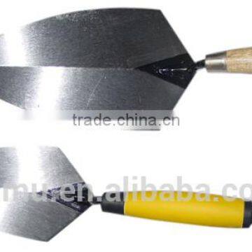 Claying knife with wooden handle