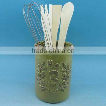 2016 hot sale embossed shaped ceramic kitchen utensil holder