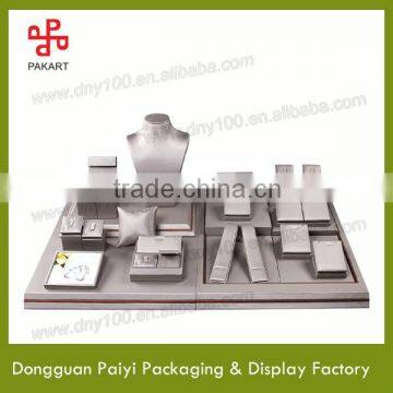 Mannequin for jewelry display