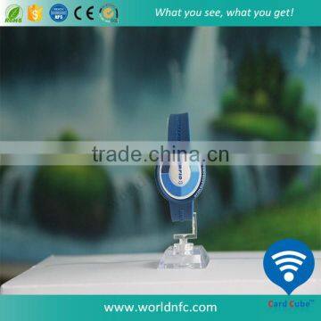 13.56MHz MF S70 Classic 4k RFID Cheap Price PVC Wristband photo-2