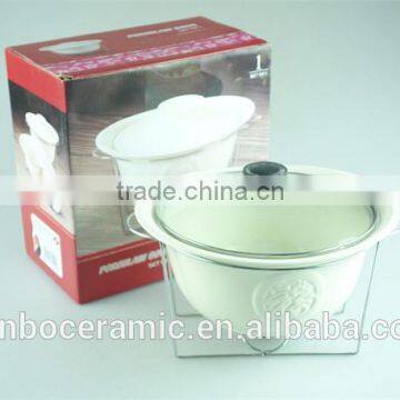 Ivory oval ceramic/porcelain soup tureen pot embossed with glass lid metal stand & color gift box for promotion