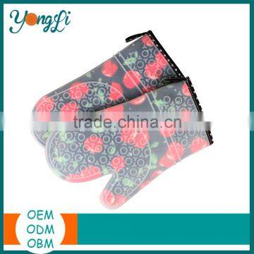 Food Grade Grill / Oven Usage and Custom Printed Style Cotton Silicone Oven Mitts photo-2