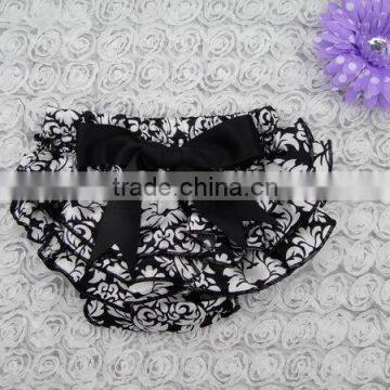 Hot Sale ! Fashionable Baby Boutique Cute Ruffled Panties Satin Bloomer Diaper Cover photo-2