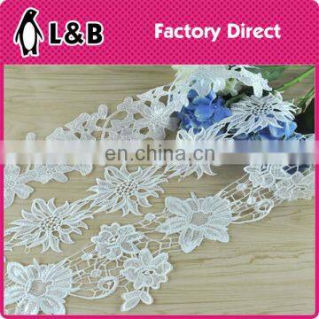 2017 hot sale white polyester garment embroidered lace