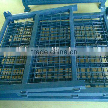 Industrial folding and stackable storage wire mesh container