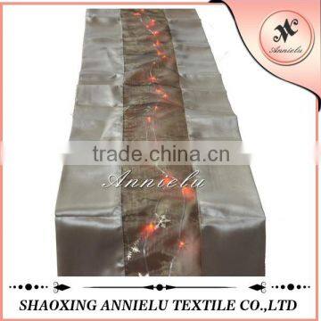 Hot sale champagne wedding table runner with LED lights