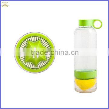 2016 Fashion Design Tritan Material Fruit Orange Lemon Infuser Water Bottles With Straw