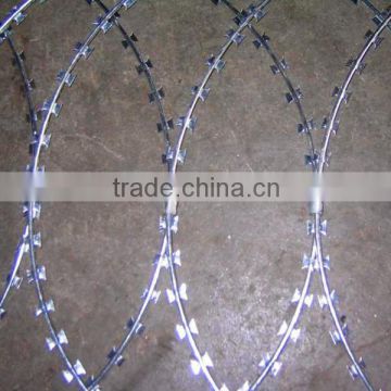 High rust resistant long service life concertina wire