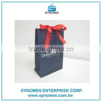 2016 Recyclable shopping art paper bags with handles wholesale