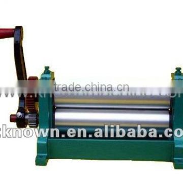 Wax roller machine