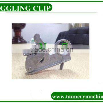 auto plastic toggling machine clips for leather toggling machine