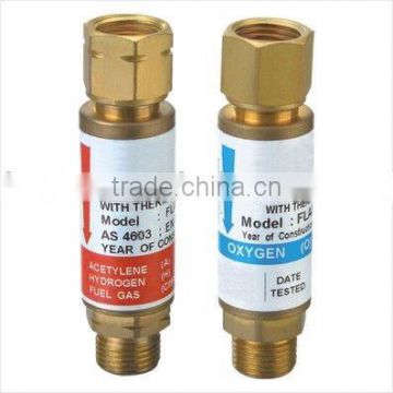 welding hose flashback arrestor for regulator