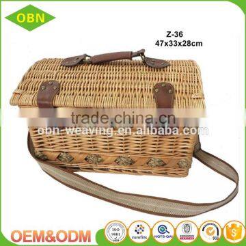 China Factory Custom Cheap Wholesale Personalized Luxury 4 - 6 Person Willow Woven Wicker Picnic Basket Set photo-2