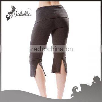 Contour Rolldown V Slit Capri Small Flare at Lower Calf photo-3