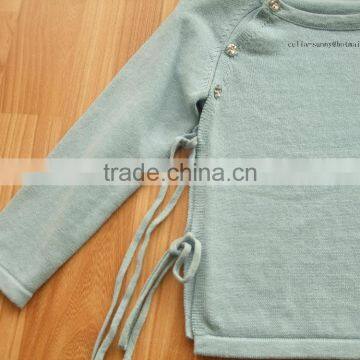 Side String Tied Cardigan Sweater Designs for Baby (BKN5614) photo-3