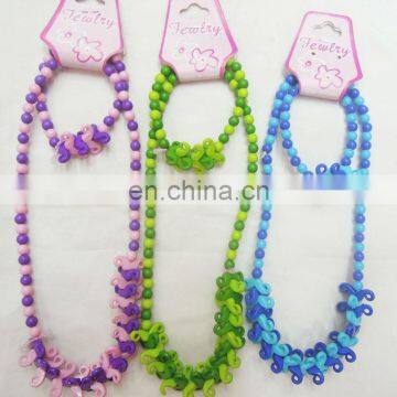 three color beard beaded necklace for children