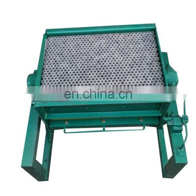 Dust-free chalk machine used for school