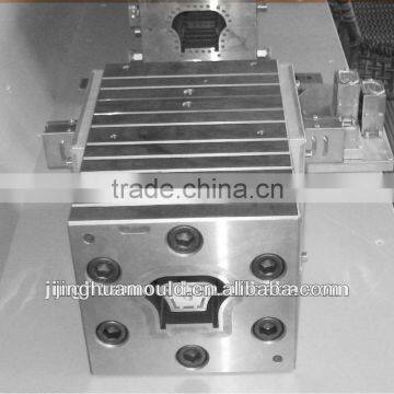 Durable extrusion mould for WPC keel/WPC keel tools
