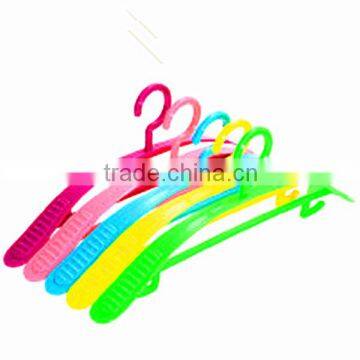 colorful plastic hanger, made by the high quality raw material