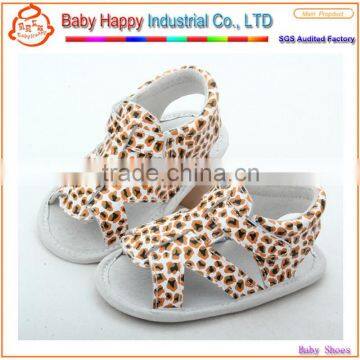 Wholesale high quality barefoot baby sandal in stock