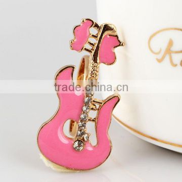 new custom cheap hot sale gold rhinestone music guitar ring