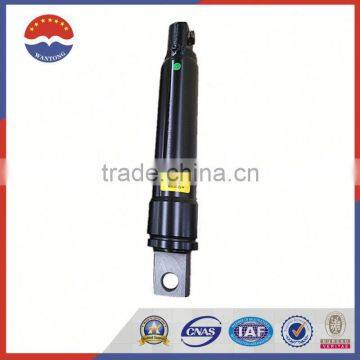 Hydraulic cylinder for snowplow