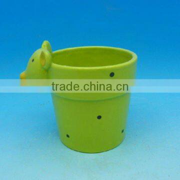 New design animal shape green DeHua ceramic flower pot with saucer