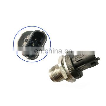 High pressure common rail pressure sensor 0281061565 suitable for SAIC Hongyan Jiesi Iveco Auman