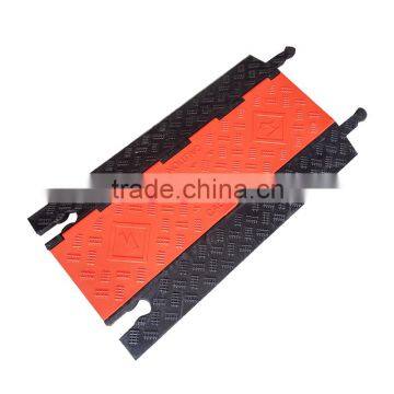 Lower Factoty Price 915*550*53mm Soft Flexible Heavy Duty 5 Channels Rubber Cable Cover Protection