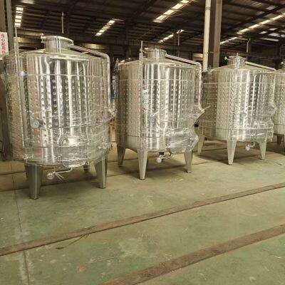 Red Wine Fermentation Tank