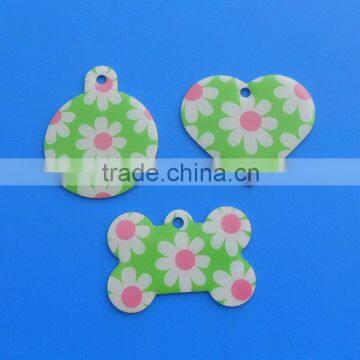 Custom Printing Flower Epoxy Coated Metal Heart Round/Heart/Bone Shaped Laser Engraved Logo Backside